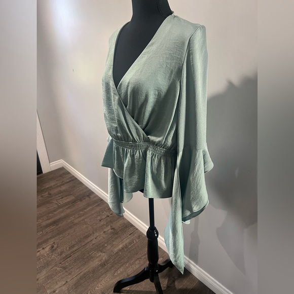 Express top - Picture 2 of 3